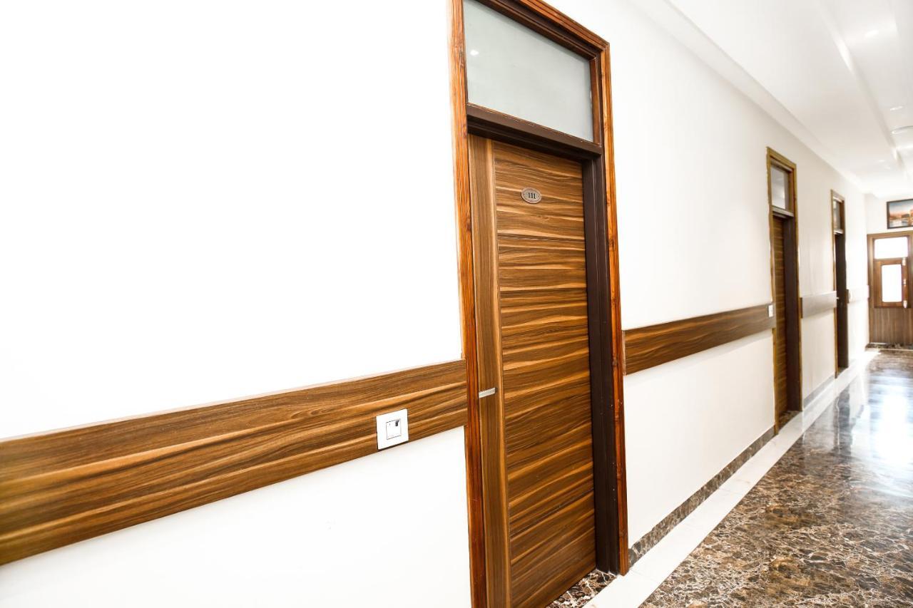 Hotel Woodcrest Zirakpur - Best Family Hotel By - A Unit Of Sidham Group Exteriér fotografie