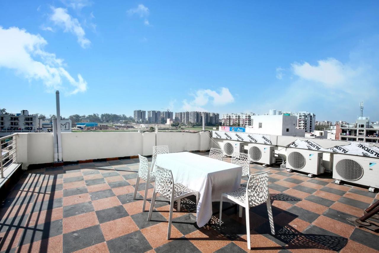 Hotel Woodcrest Zirakpur - Best Family Hotel By - A Unit Of Sidham Group Exteriér fotografie