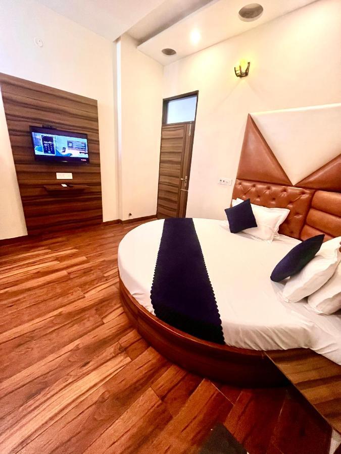 Hotel Woodcrest Zirakpur - Best Family Hotel By - A Unit Of Sidham Group Exteriér fotografie