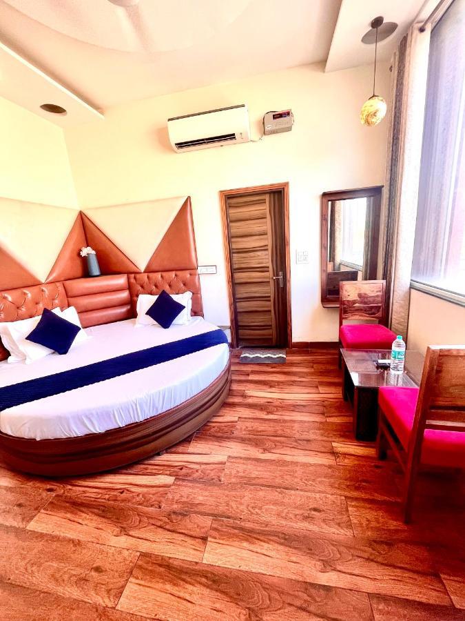 Hotel Woodcrest Zirakpur - Best Family Hotel By - A Unit Of Sidham Group Exteriér fotografie